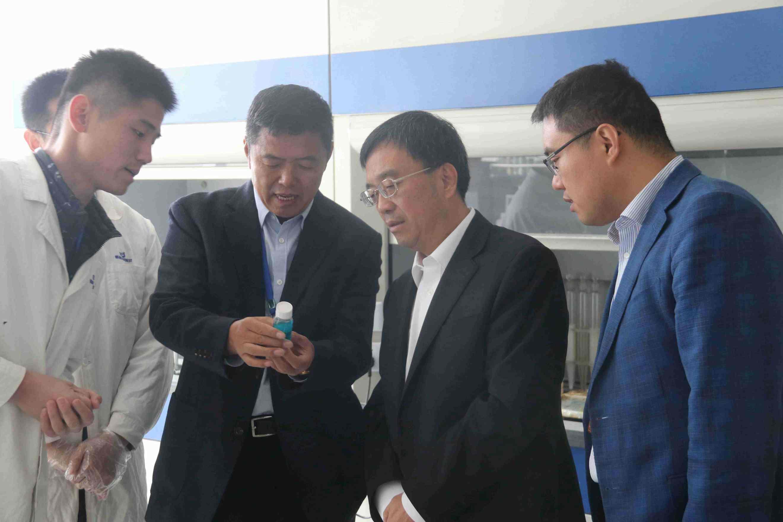 市委常委、市秘書長祝華到集團(tuán)宣講十九大精神