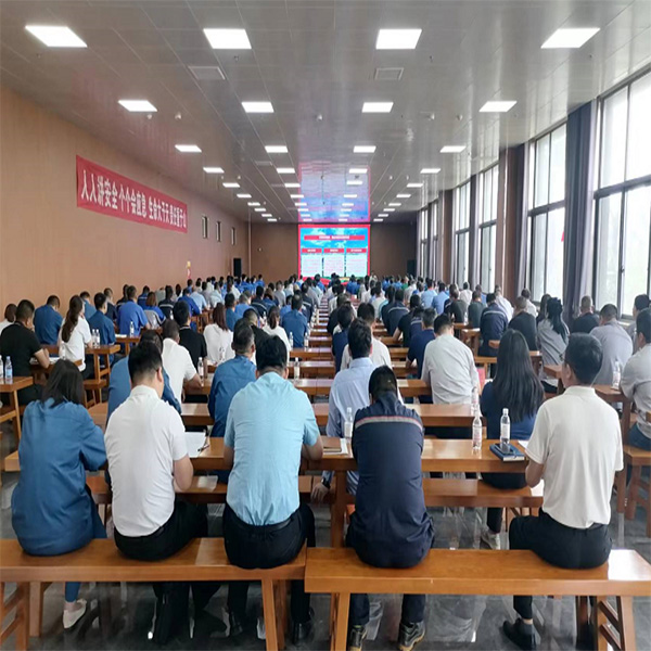 平度市委書記趙興績(jī)一行到恒寧調(diào)研宣講安全工作